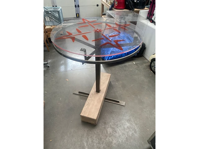 Hoge tafel - presentatiemeubel - stalen frame - harde plexi - dia 100 cm. - afbeelding 1 van  4