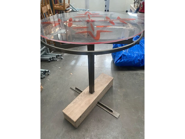 Hoge tafel - presentatiemeubel - stalen frame - harde plexi - dia 100 cm. - afbeelding 2 van  4