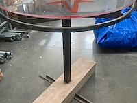 Hoge tafel - presentatiemeubel - stalen frame - harde plexi - dia 100 cm. - afbeelding 2 van  4
