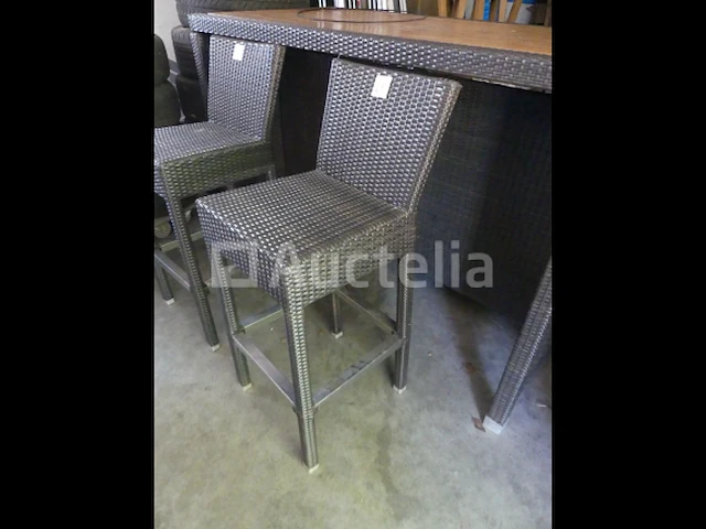 Hoge tafel met 2 kinderstoelen - afbeelding 2 van  5