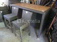 Hoge tafel met 2 kinderstoelen - afbeelding 4 van  5