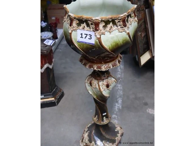 Hoge vintage bloemenpot h 118cm - afbeelding 1 van  4