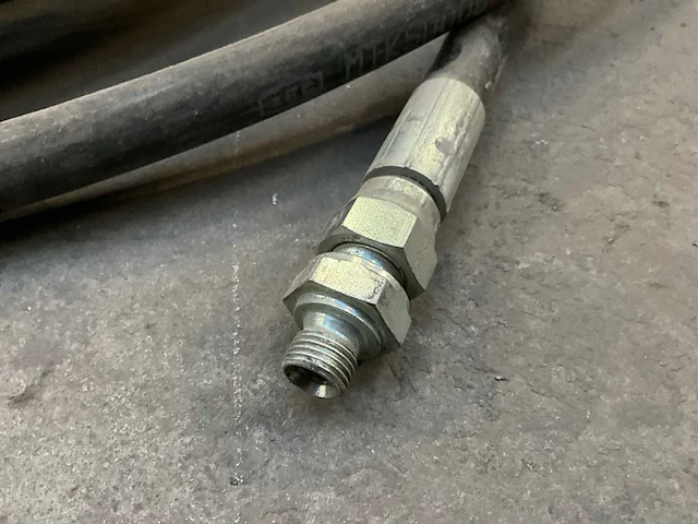 Hogedruk slang voor vuurvaste verf spuitapparatuur 425 bar +/- 40 meter - afbeelding 3 van  4