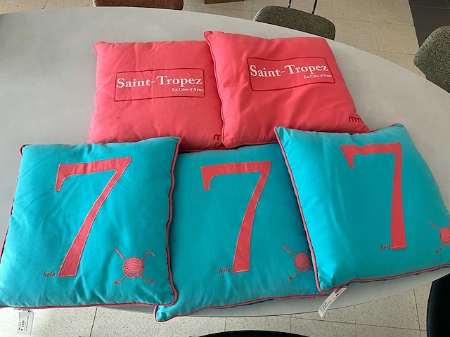 Hole 7 sierkussen (5x) - afbeelding 1 van  6