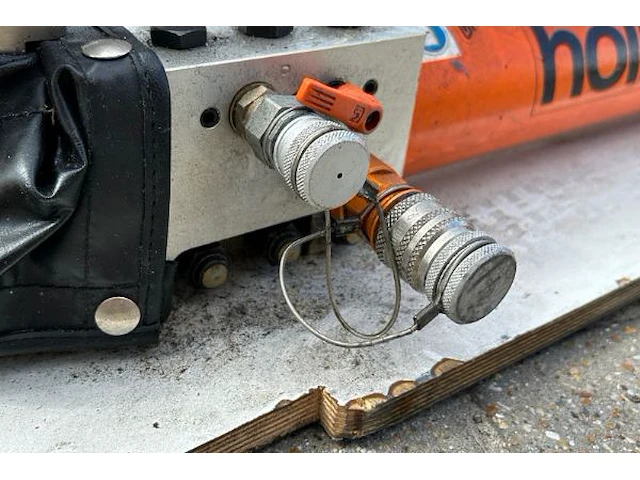 Holmatra hydraulische handpomp - afbeelding 4 van  5