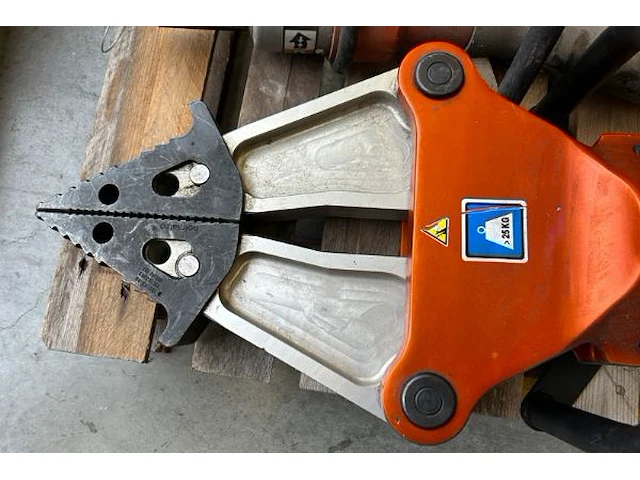 Holmatro gereedschap - afbeelding 13 van  14