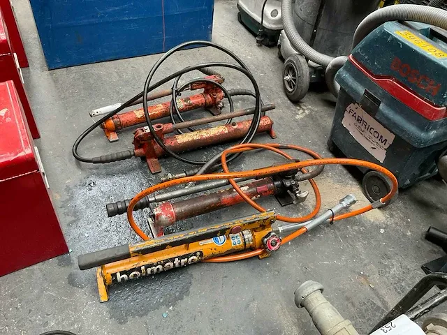 Holmatro hydraulische handpomp (4x) - afbeelding 1 van  4