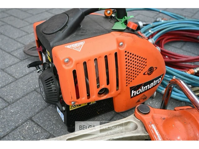 Holmatro pomp met schaar en spreider - afbeelding 10 van  12