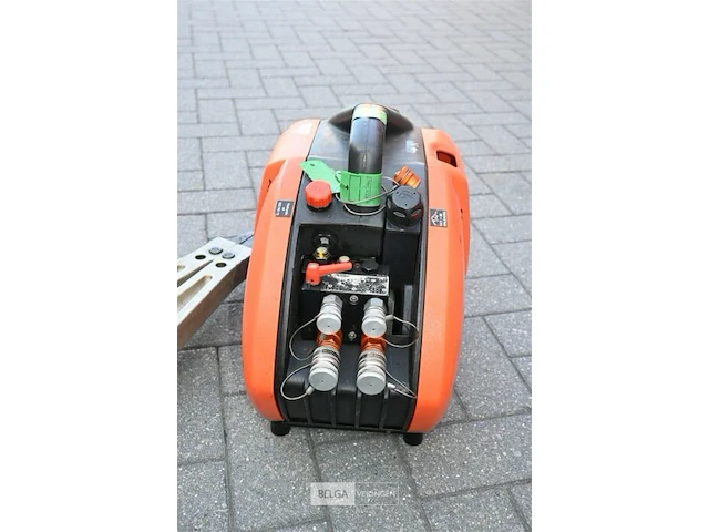 Holmatro pomp met schaar en spreider - afbeelding 12 van  12