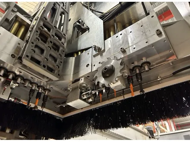Holzher pro-master 7123 cnc-bewerkingscentrum - afbeelding 8 van  9