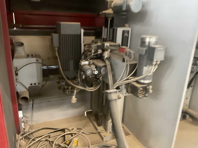 Homag - power kfl 10/34 qe - volautomatische assengestuurde enkelzijdige powerline homag r1/r2/r3 + soft - 2002- houtbewerking - houtbewerkingsmachines - afbeelding 6 van  19