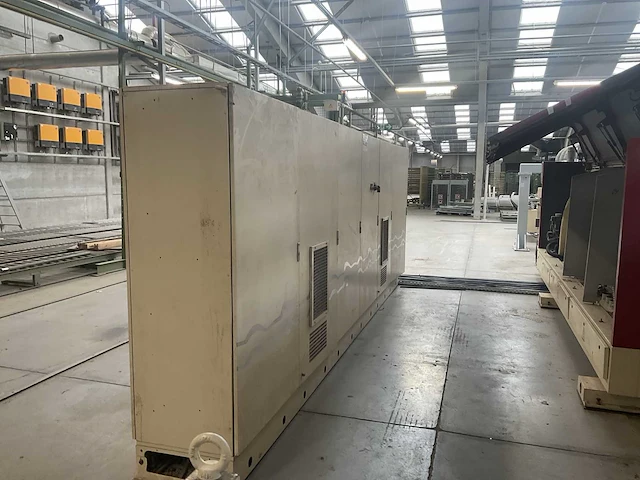 Homag - power kfl 10/34 qe - volautomatische assengestuurde enkelzijdige powerline homag r1/r2/r3 + soft - 2002- houtbewerking - houtbewerkingsmachines - afbeelding 11 van  19