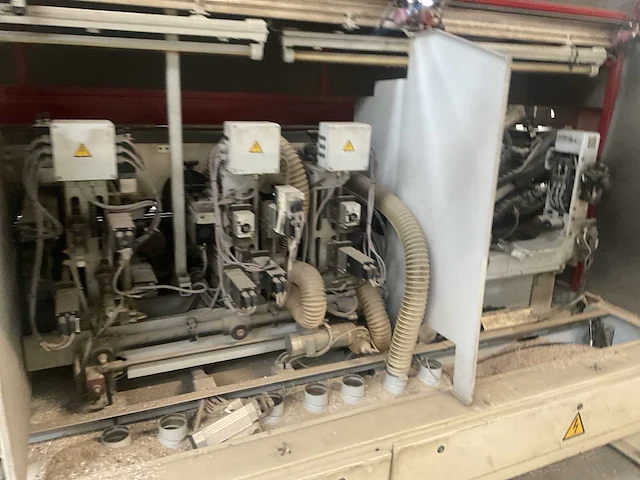 Homag - power kfl 10/34 qe - volautomatische assengestuurde enkelzijdige powerline homag r1/r2/r3 + soft - 2002- houtbewerking - houtbewerkingsmachines - afbeelding 19 van  19