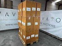 Home bound - decoratie rendier kaars (672x) - afbeelding 1 van  5