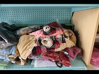 Hond 'schoenen' en kleding - afbeelding 6 van  13