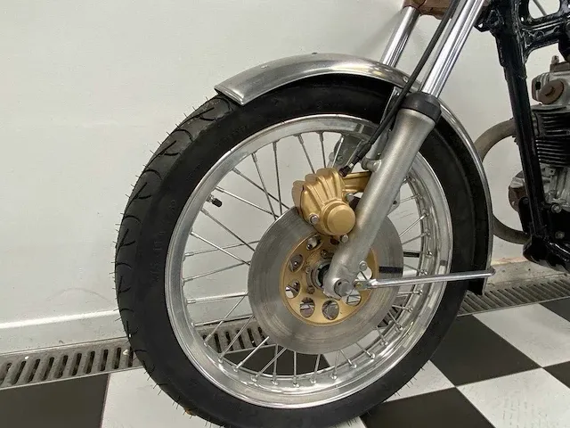 Honda - cb 125 - motor - afbeelding 7 van  10
