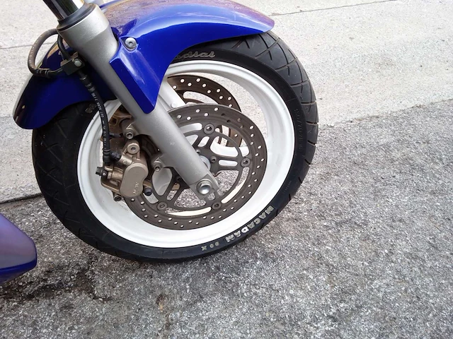 Honda - cb 600 - motorfiets - afbeelding 6 van  8