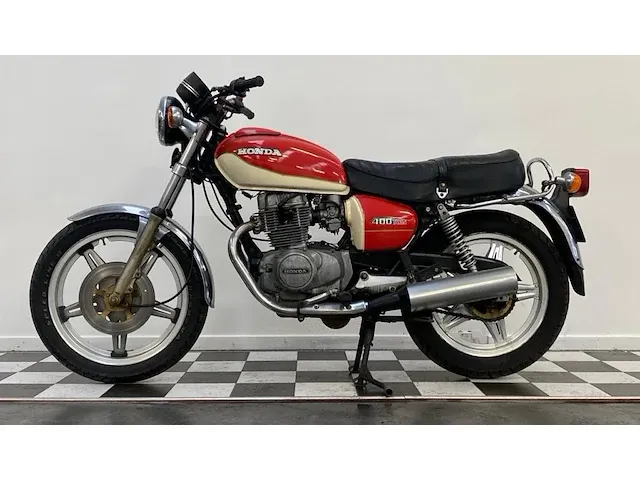 Honda - cb400 twin - bromfiets - afbeelding 10 van  10