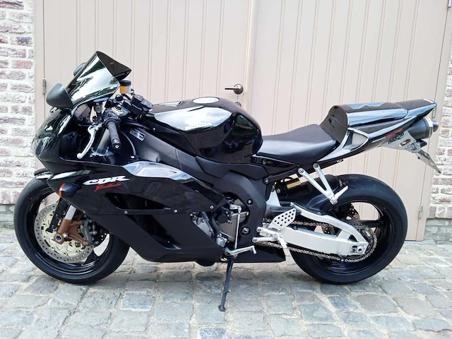 Honda - cbr - motorfiets - afbeelding 1 van  6