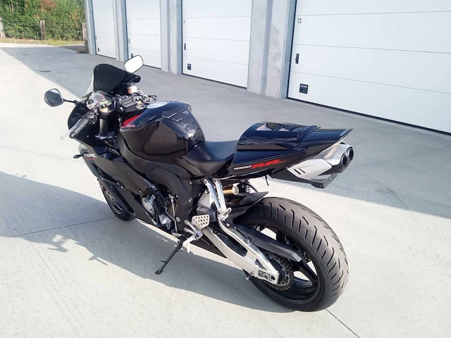 Honda - cbr 1000 rr - motorcycle - afbeelding 4 van  9