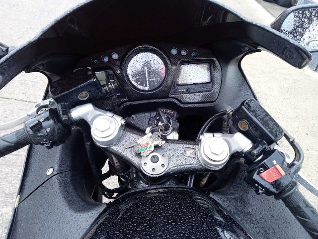 Honda - cbr 1100 xx - motorfiets - afbeelding 5 van  7