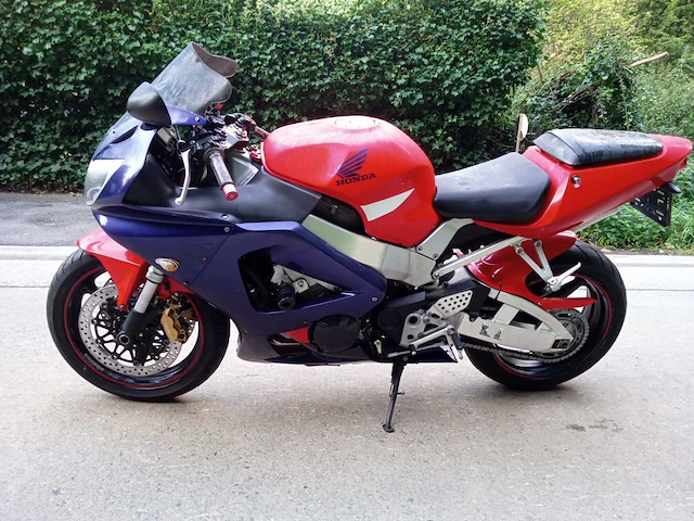 Honda - cbr 929 - motorfiets - afbeelding 4 van  8