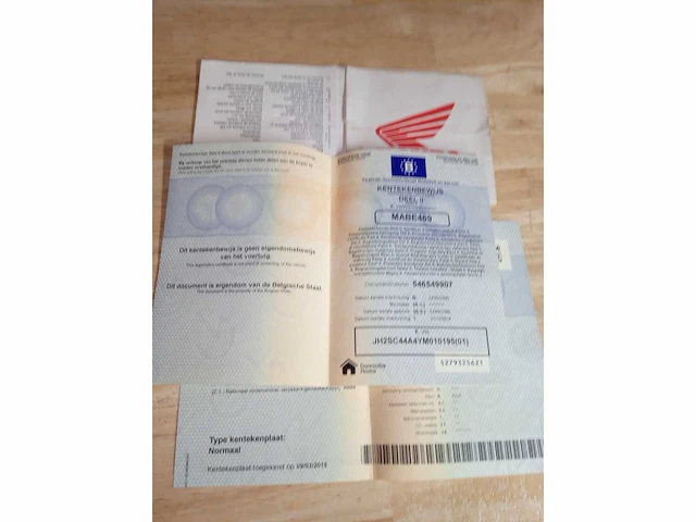 Honda - cbr 929 - motorfiets - afbeelding 8 van  8