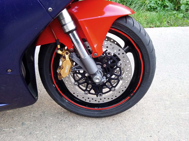 Honda - cbr 929 - motorfiets - afbeelding 7 van  8