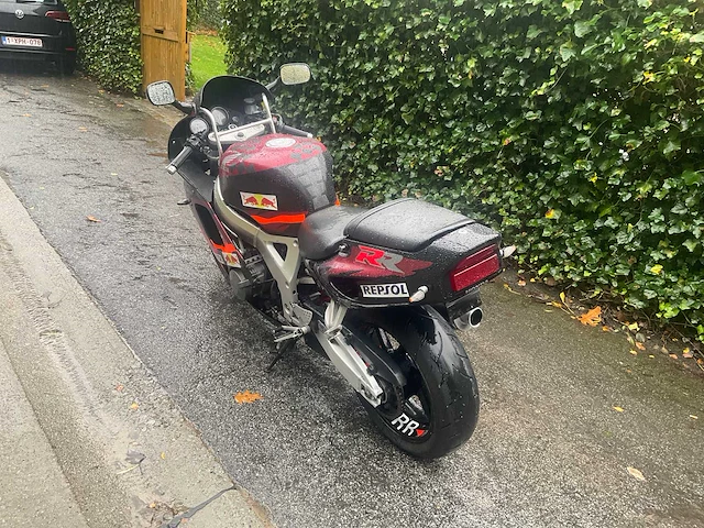 Honda - cbr900rr - motorfiets - afbeelding 9 van  12