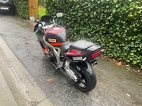 Honda - cbr900rr - motorfiets - afbeelding 9 van  12