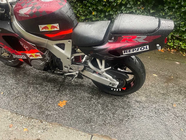 Honda - cbr900rr - motorfiets - afbeelding 10 van  12