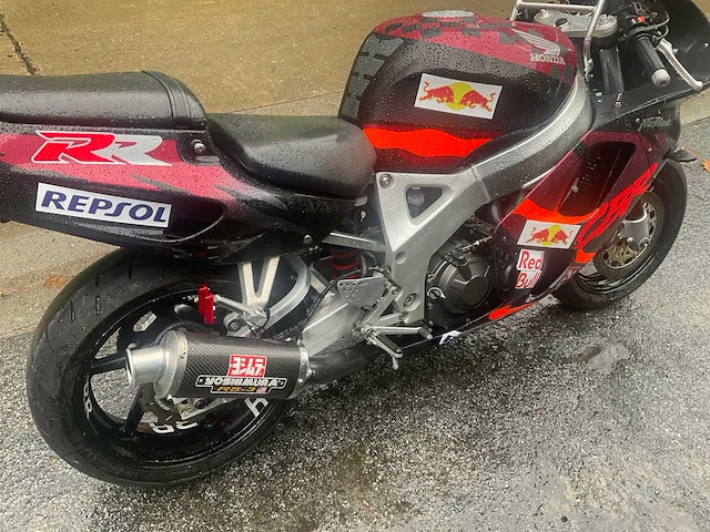 Honda - cbr900rr - motorfiets - afbeelding 12 van  12