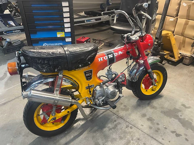 Honda - dax - 50 xx - brommer - afbeelding 1 van  13