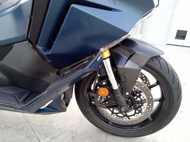 Honda - forza nss 750 - motorfiets - afbeelding 6 van  12