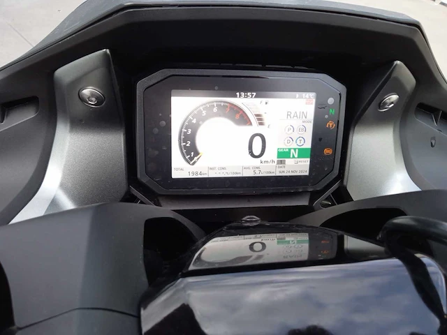 Honda - forza nss 750 - motorfiets - afbeelding 11 van  12
