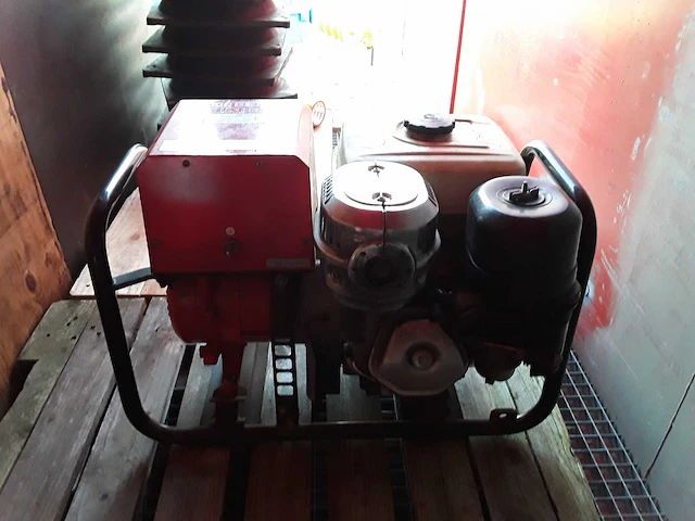 Honda - generator eg3000x - afbeelding 2 van  3