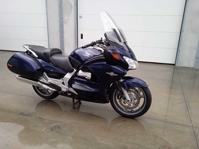 Honda - pan st 1300 - motorfiets - afbeelding 2 van  6