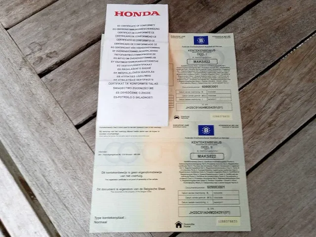 Honda - pan st 1300 - motorfiets - afbeelding 6 van  6