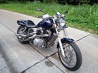 Honda - shadow 1100 - motorfiets - afbeelding 2 van  7