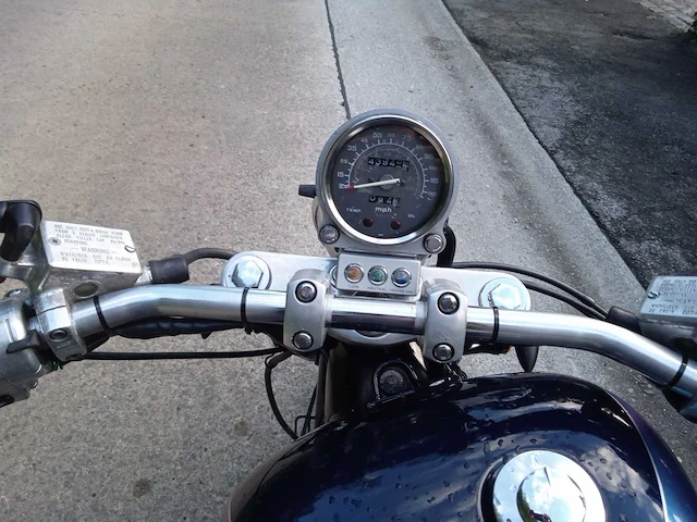Honda - shadow 1100 - motorfiets - afbeelding 5 van  7