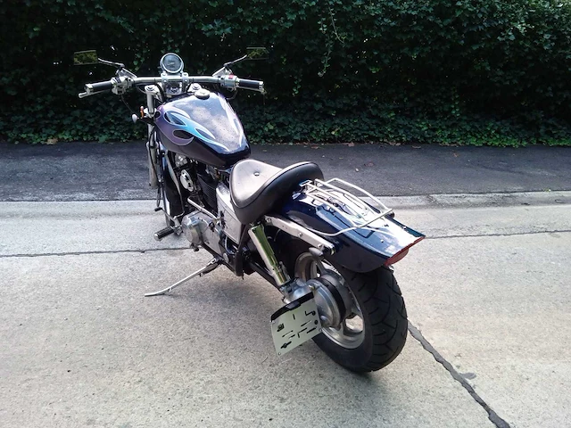 Honda - shadow 1100 - motorfiets - afbeelding 6 van  7
