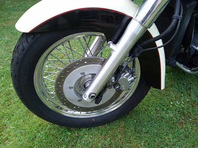 Honda - vt shadow - motorfiets - afbeelding 5 van  8