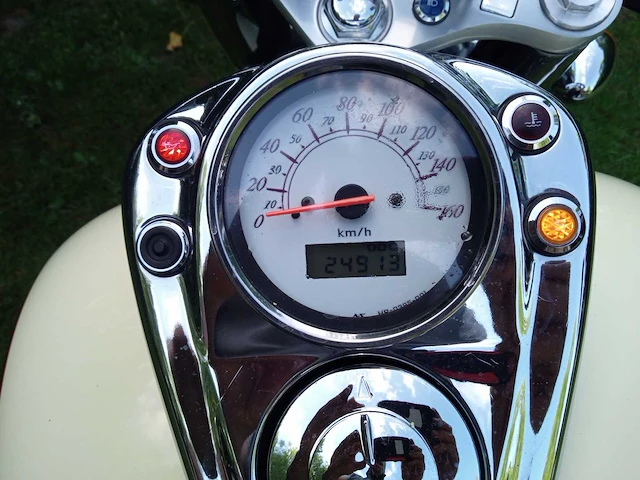 Honda - vt shadow - motorfiets - afbeelding 7 van  8