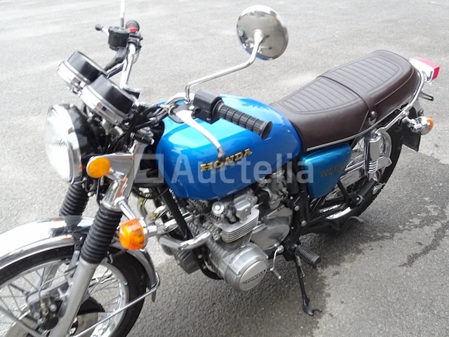 Honda 550 vier super sport motorfiets (voorouder van 1976, weinig km) - afbeelding 17 van  35