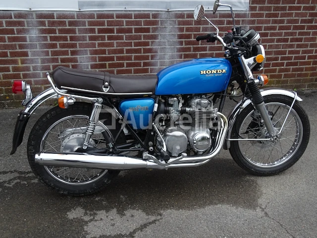 Honda 550 vier super sport motorfiets (voorouder van 1976, weinig km) - afbeelding 33 van  35