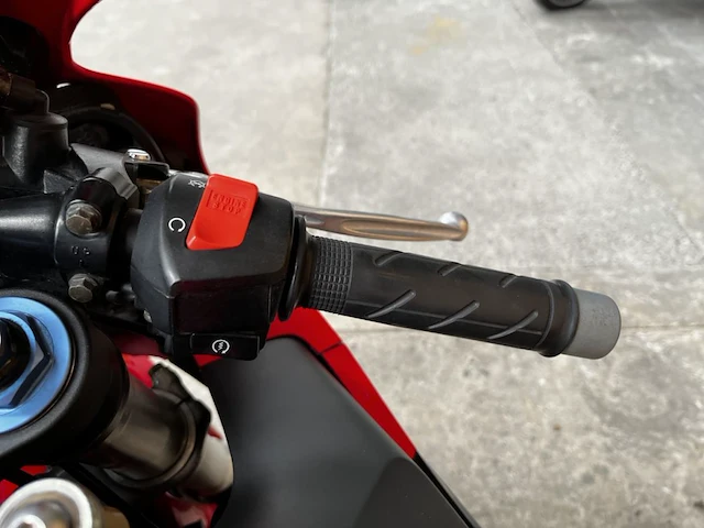Honda cbr fireblade, 2002 - afbeelding 14 van  16