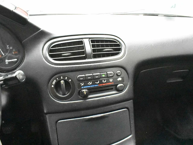 Honda crx del sol 1.6 esi vtec - afbeelding 10 van  42