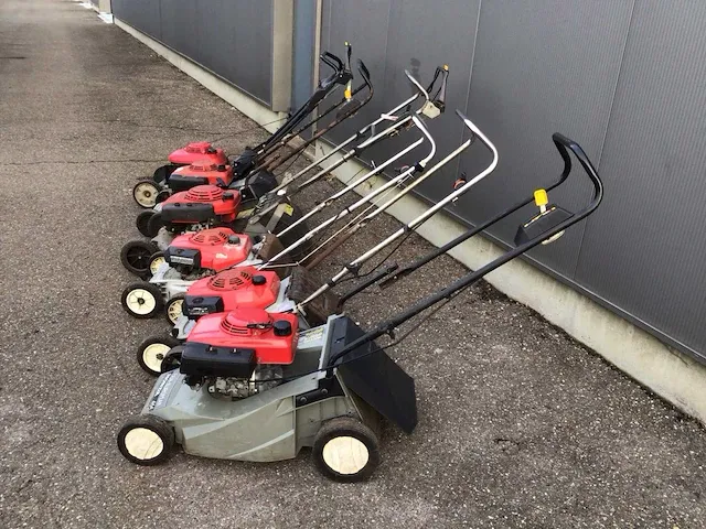Honda diverse partij benzine grasmaaier (6x) - afbeelding 3 van  6