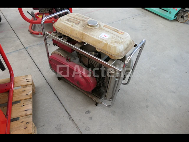 Honda e2500 benzinemotor generator - afbeelding 5 van  11