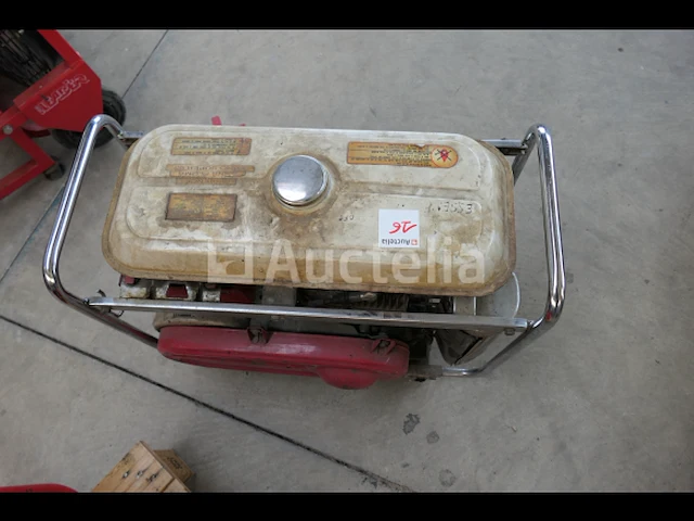 Honda e2500 benzinemotor generator - afbeelding 7 van  11